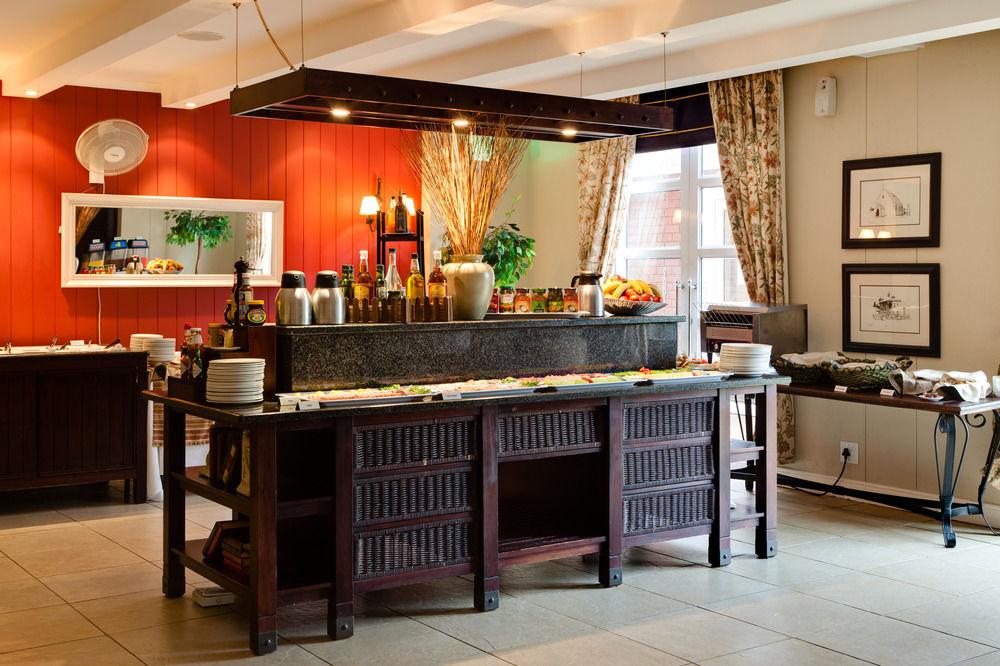 Protea Hotel By Marriott Mahikeng Exterior photo